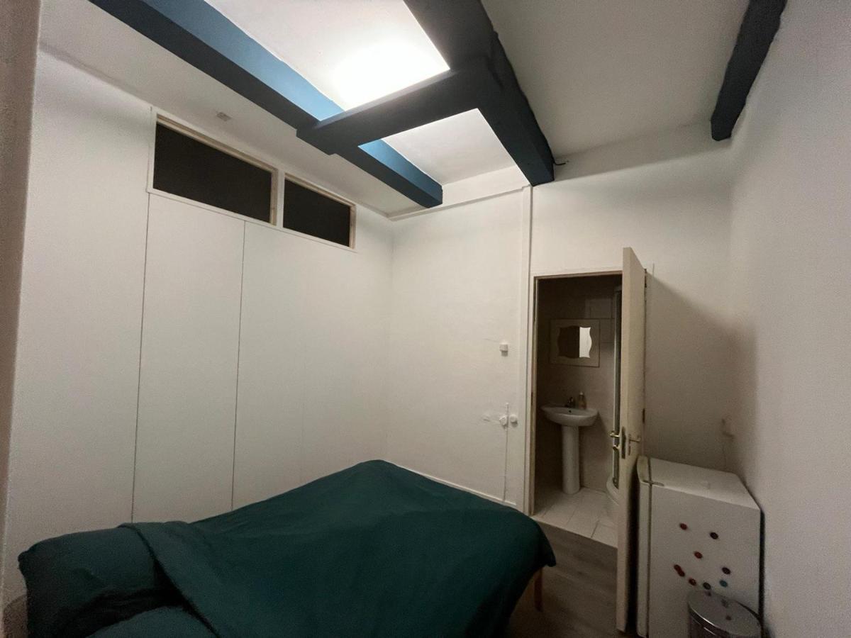 Iru, Not For Parties, Not A Hotel, Room With No Kitchen Amesterdão Exterior foto